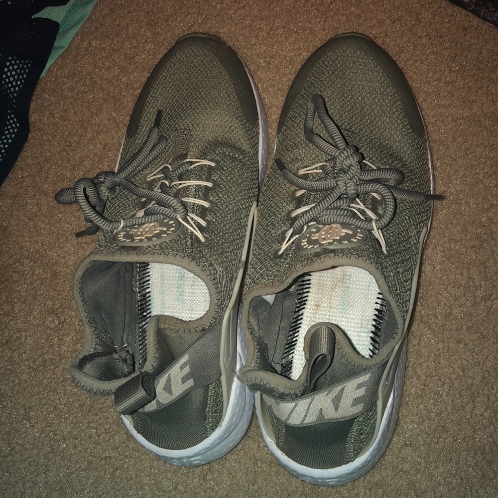 nike sneakers